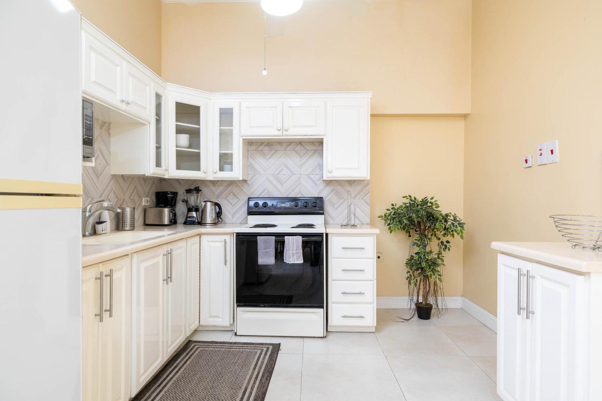 Choose To Be Happy At The Westbury - Two Bedroom Apartment Kingston Exterior foto