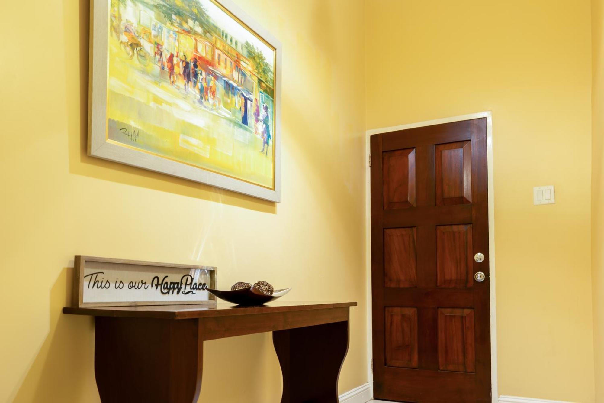 Choose To Be Happy At The Westbury - Two Bedroom Apartment Kingston Exterior foto