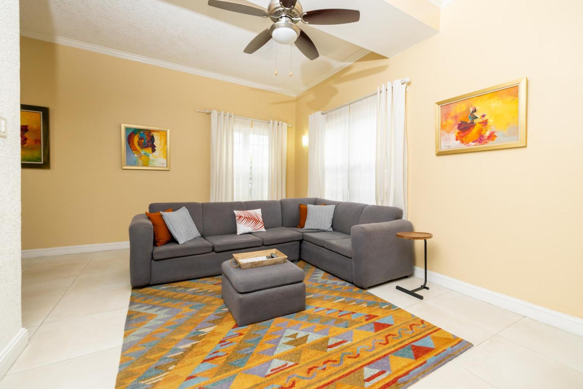 Choose To Be Happy At The Westbury - Two Bedroom Apartment Kingston Exterior foto