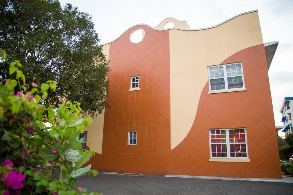 Choose To Be Happy At The Westbury - Two Bedroom Apartment Kingston Exterior foto