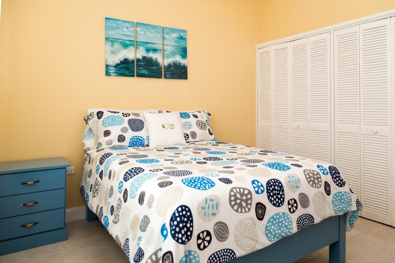 Choose To Be Happy At The Westbury - Two Bedroom Apartment Kingston Exterior foto